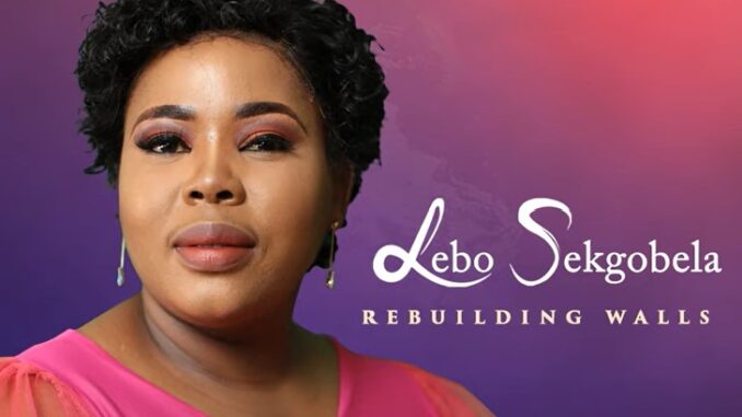 Modimo wa Boikanyo (Live) · Lebo Sekgobela · Public Domain