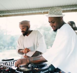 24 Kelvin Momo – Balcony Mix Africa Major League Djz B2B at Natura Co Lab, ZA (Private School Mix)