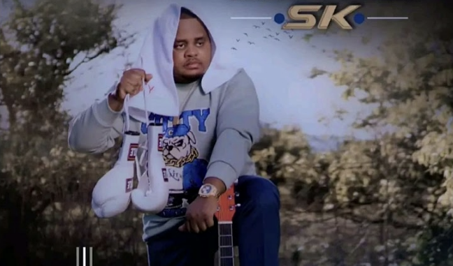 Screenshot 2025-10-30 at 22.04.46 Mthandeni SK – Front Seat