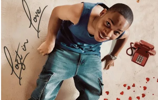 18Teen RSA, DeejayKgosi & La-Ngwenya – Khululeka(mama) (feat. Mizi.DM, Luu Nineleven & DJ Cartel)