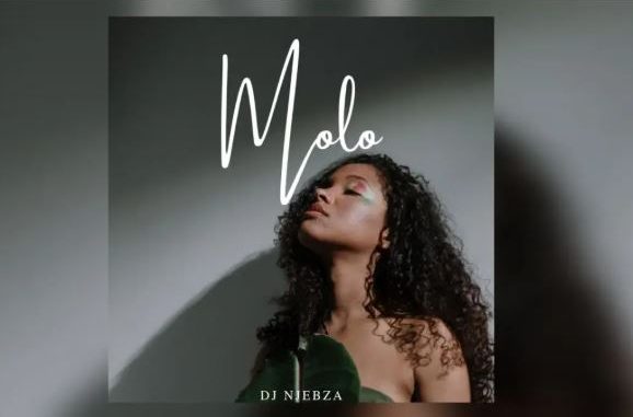 Dj Njebza, Kelvin Momo, Dj Maphorisa & Kabza De Small – Molo ft Thatohatsi & Tracy